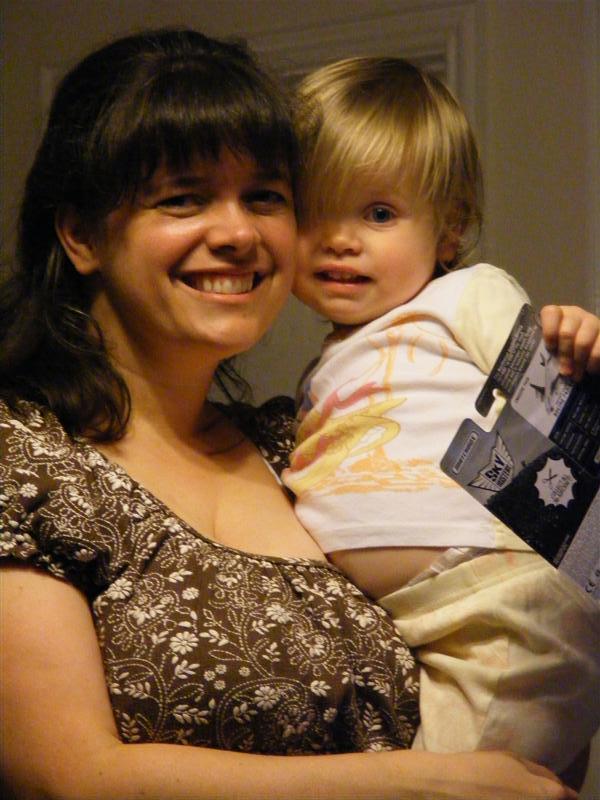 Jess_StoryTimeWAlexNMummy (14).JPG - ME and my Mummy. (I think I may need another haircut?)